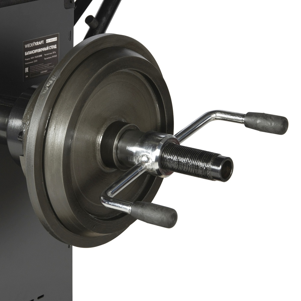 WDK-790B Грузовой балансировочный стенд, авт.ввод параметров, вал 40 мм, 380 Вольт WiederKraft 